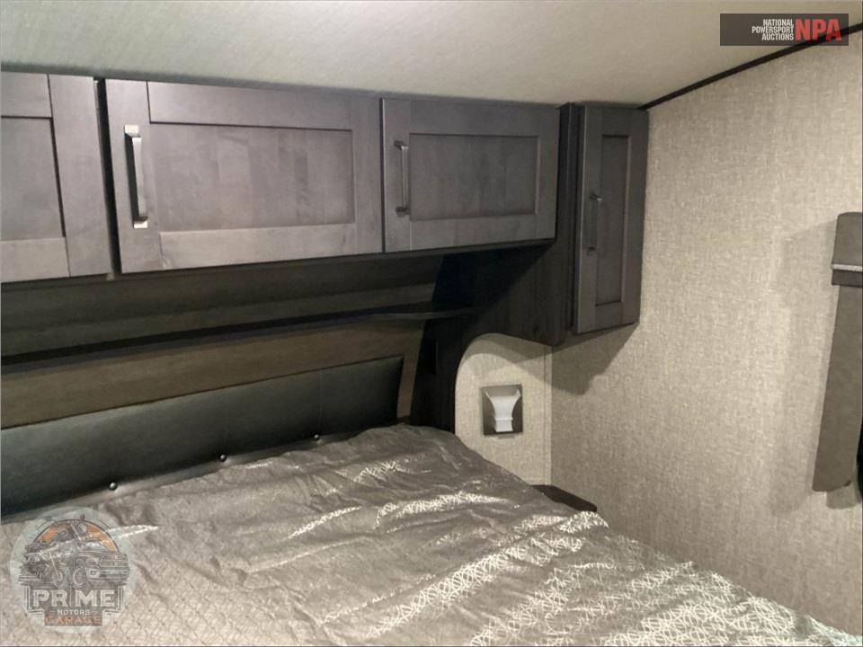 2022 Grand Design Recreational Vehicles M-303RLS REFLECTION FIFTH WHEEL SERIES — фото 11