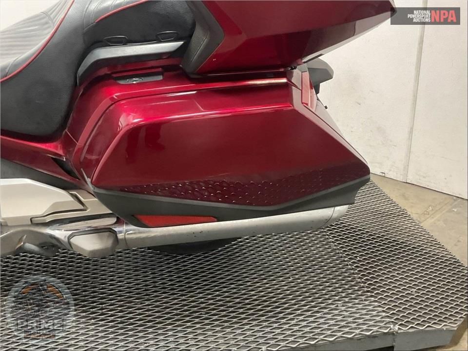 2018 Honda GL1800D GOLDWING TOUR DCT (RED) — фото 20