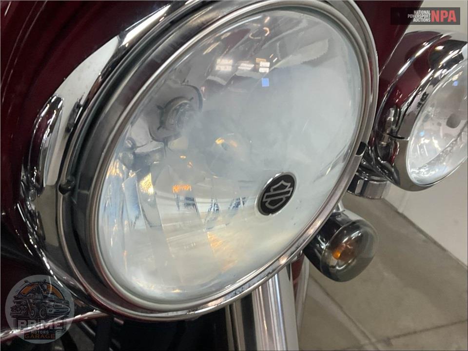 2009 Harley-Davidson FLHTCUTG TRIGLIDE ULTRA CLASSIC — фото 28