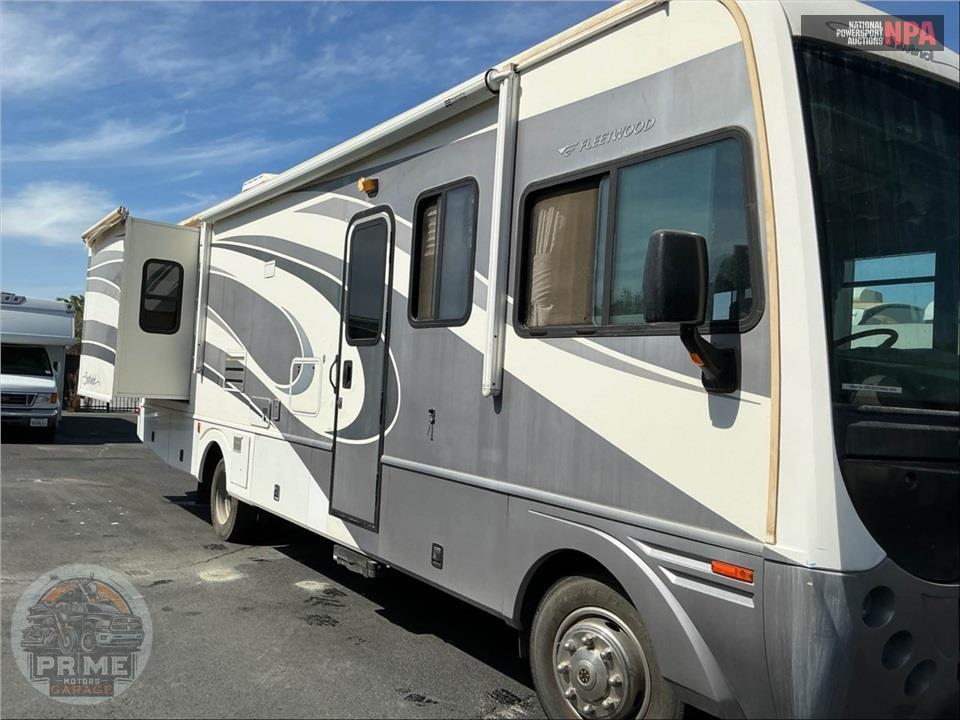 2006 Four Winds M-34N WORKHORSE 20.7 (**) - HURRICANE SERIES — фото 46
