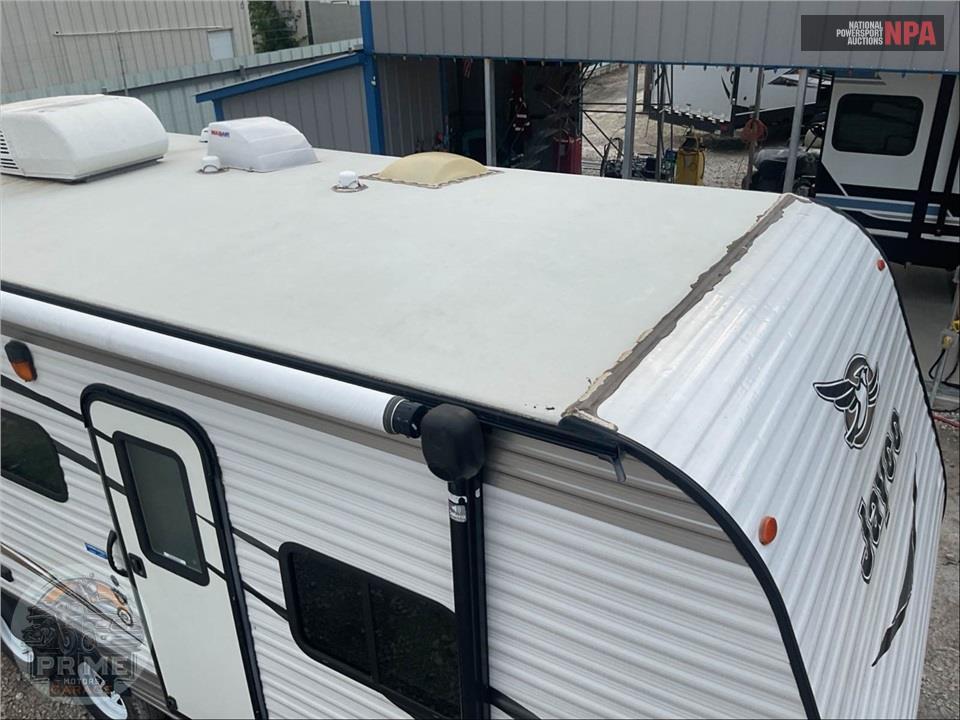 2017 Jayco M-212 QBW - JAY FLIGHT SLX SERIES — фото 21