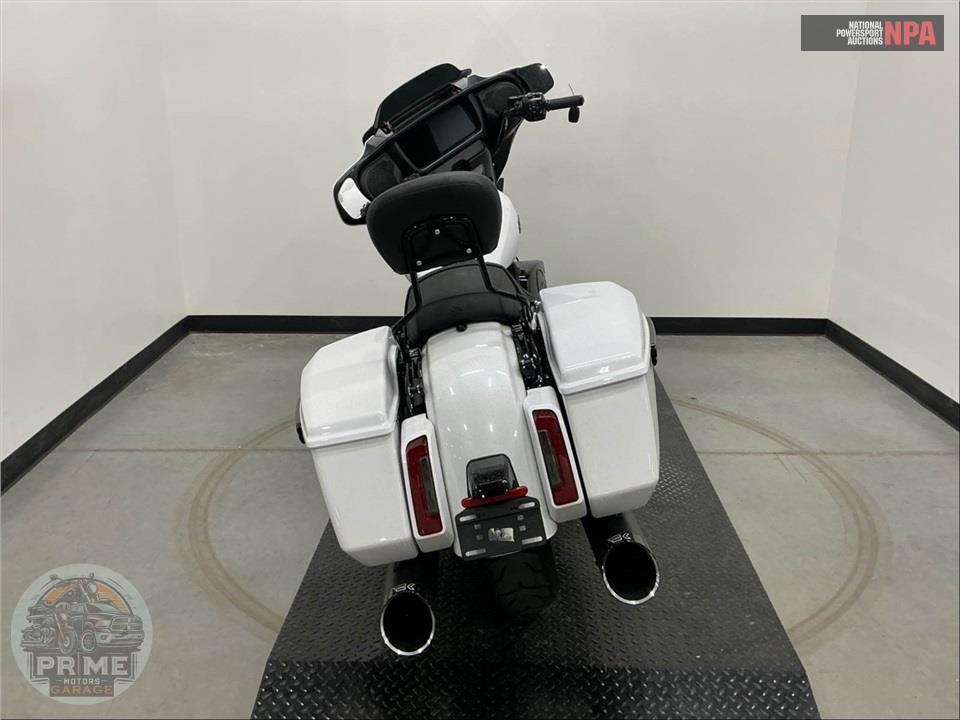 2025 Harley-Davidson FLHX STREET GLIDE — фото 4