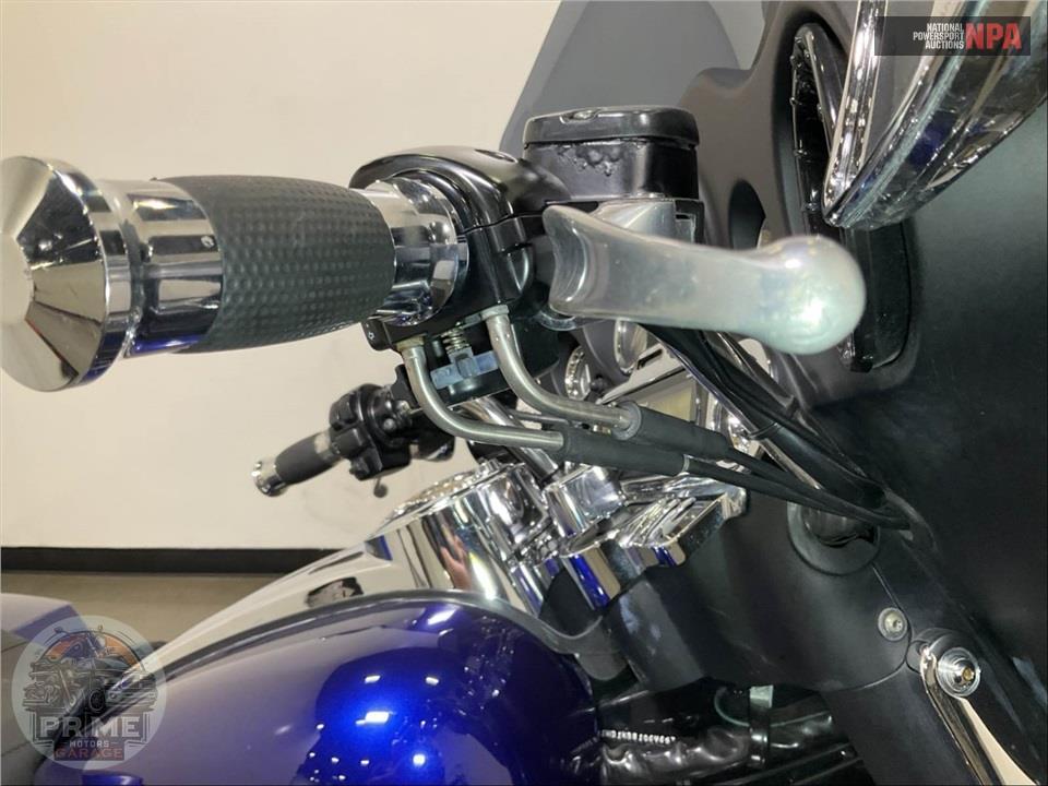 2006 Harley-Davidson FLHXI STREET GLIDE — фото 11