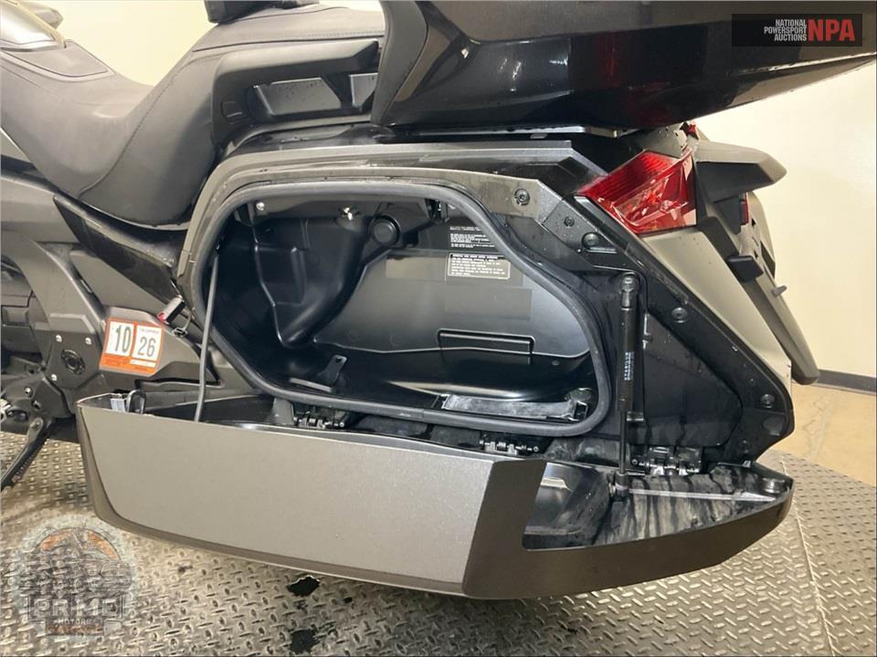 2021 Honda GL1800D GOLDWING TOUR DCT — фото 16