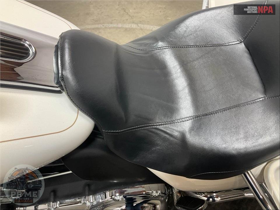 2014 Harley-Davidson FLHXS STREET GLIDE — фото 25
