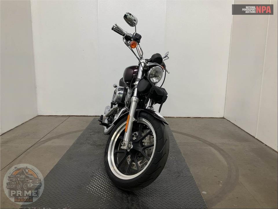 2017 Harley-Davidson XL883L SUPERLOW — фото 2