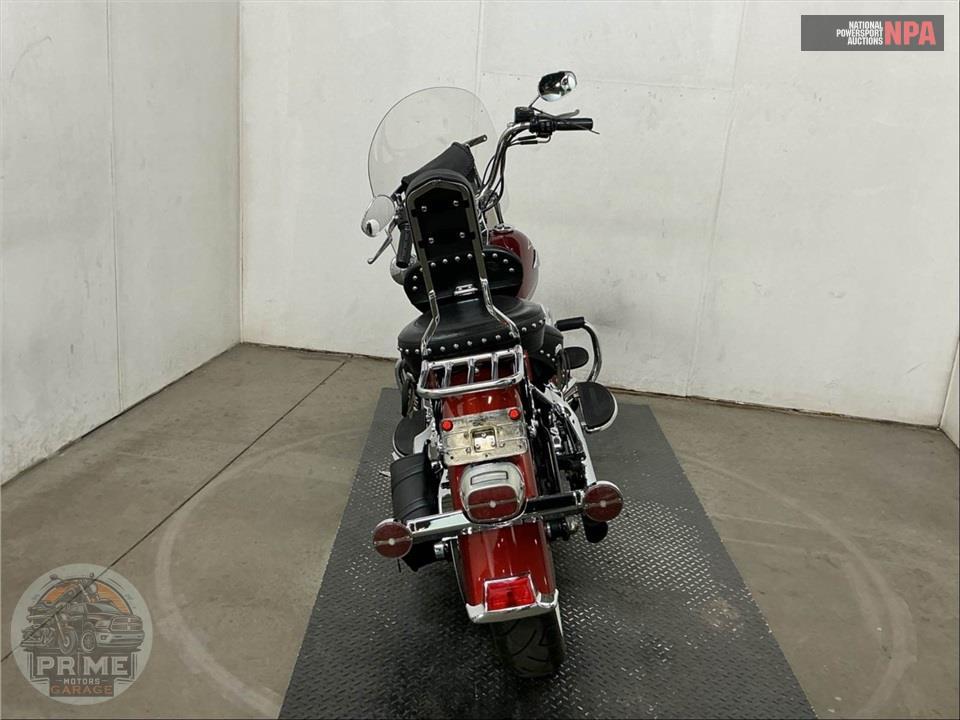 2010 Harley-Davidson FLSTC HERITAGE SOFTAIL CLASSIC — фото 4