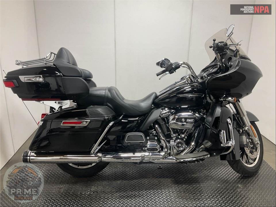 2018 Harley-Davidson FLTRU ROAD GLIDE ULTRA — фото 1