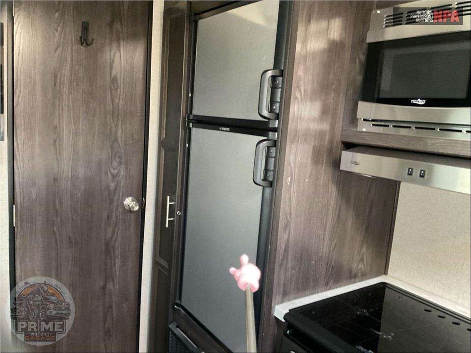 2019 Kodiak By Dutchmen M-201QB - ULTRA LITE SERIES — фото 16