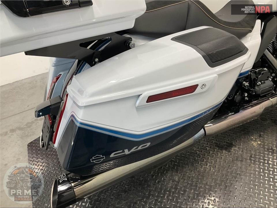 2023 Harley-Davidson FLTRXSE CVO ROAD GLIDE — фото 17