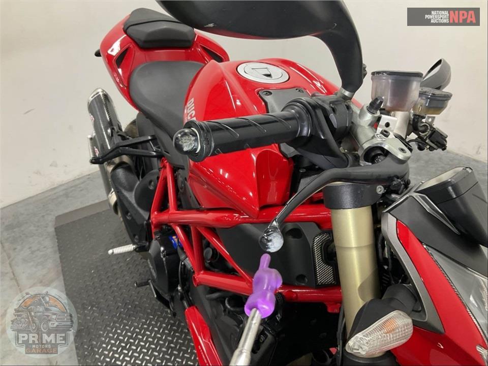 2014 Ducati STREETFIGHTER 848 — фото 24