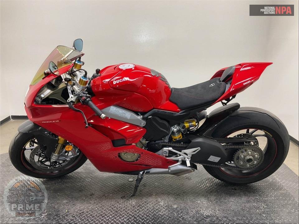 2019 Ducati PANIGALE V4 S — фото 3