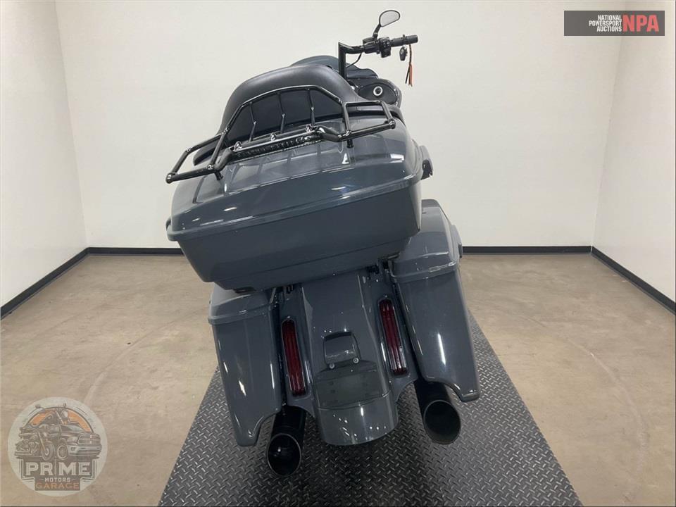2018 Harley-Davidson FLTRXSE CVO ROAD GLIDE — фото 4