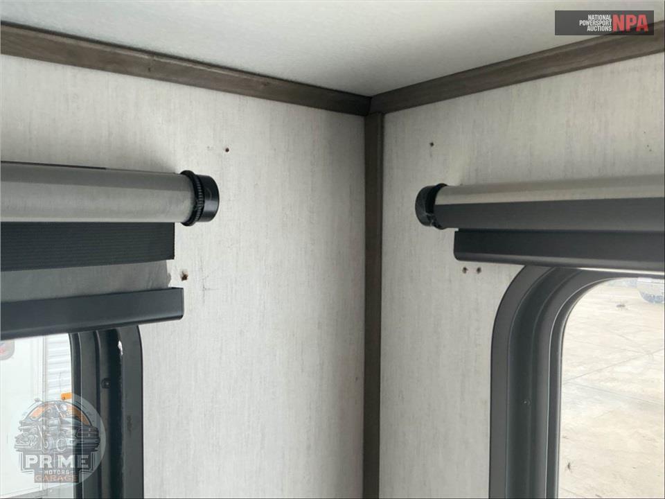 2021 Sabre By Forest River M-38DBQ - FIFTH WHEEL SERIES — фото 24