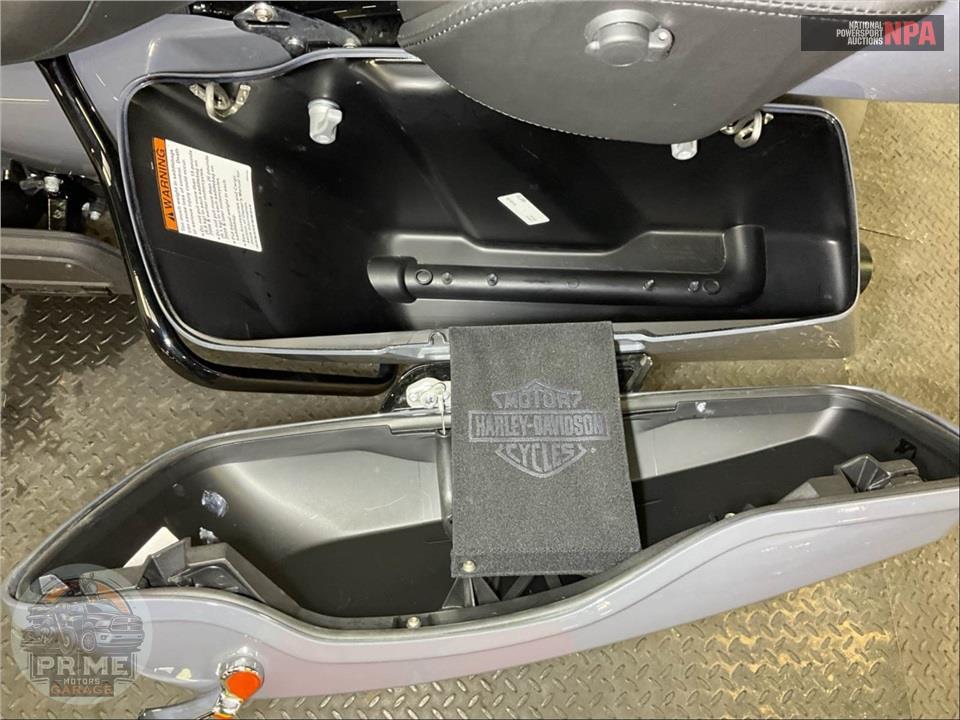 2022 Harley-Davidson FLTRK ROAD GLIDE LIMITED — фото 17