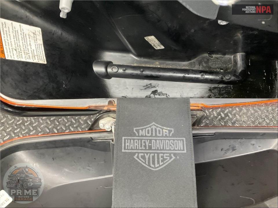 2020 Harley-Davidson FLTRK ROAD GLIDE LIMITED — фото 28