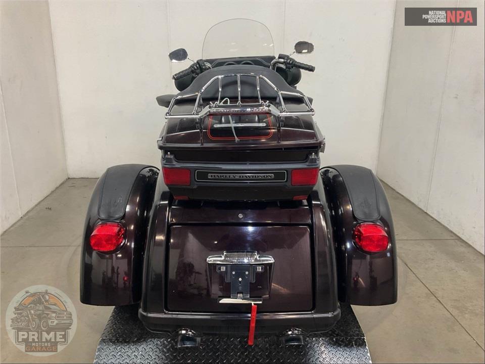 2011 Harley-Davidson FLHTCUTG TRIGLIDE UL CLSC — фото 4