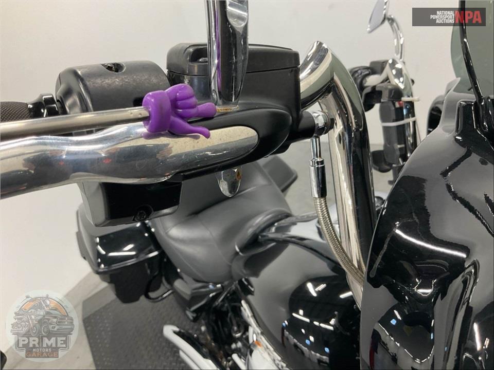2017 Harley-Davidson FLHXS STREET GLIDE SPECIAL — фото 32