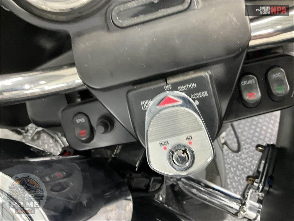 2005 Harley-Davidson FLTRI ROAD GLIDE — фото 10
