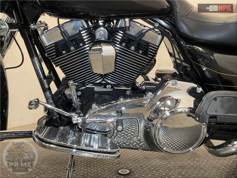 2016 Harley-Davidson FLTRXS ROAD GLIDE SPECIAL — фото 7