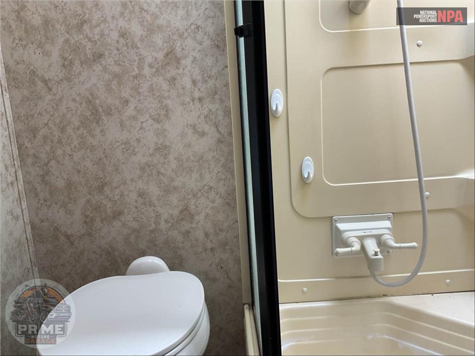 2013 Keystone Rv M-346 LBQ - MONTANA MOUNTAINEER FIFTH WHEEL SERIES — фото 22