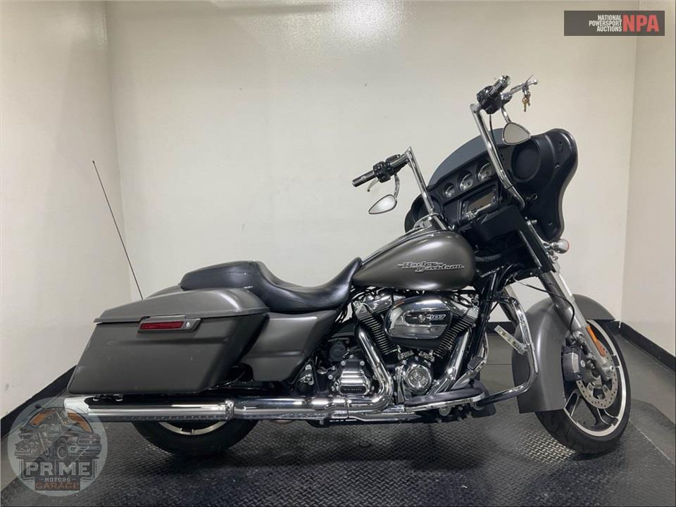 2018 Harley-Davidson FLHX STREET GLIDE — фото 1