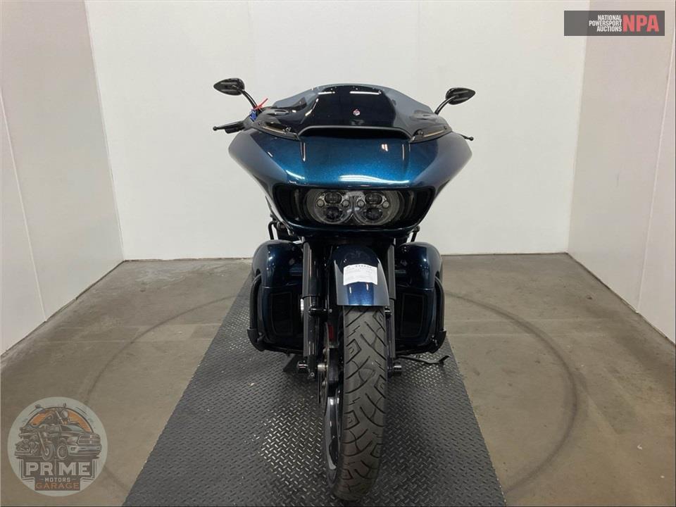 2016 Harley-Davidson FLTRU ROAD GLIDE ULTRA — фото 2