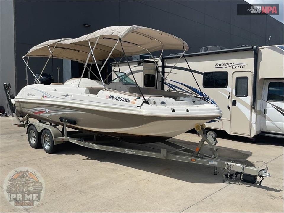 2011 Hurricane Boat SUNDECK SPORT L=21/E=1 225HP MERCURY OB — фото 1