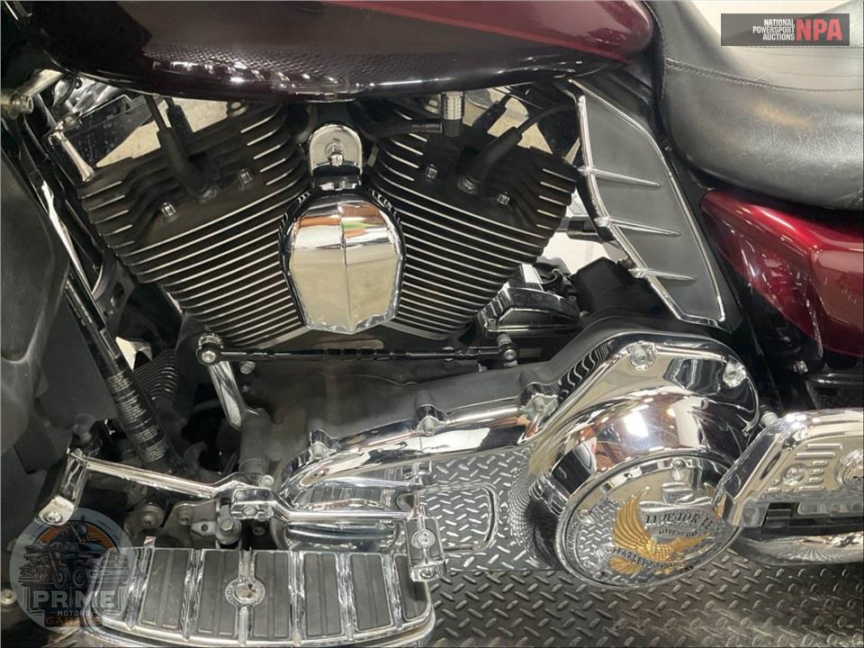 2014 Harley-Davidson FLHTK ELECTRA GLIDE ULTRA LIMITED — фото 7