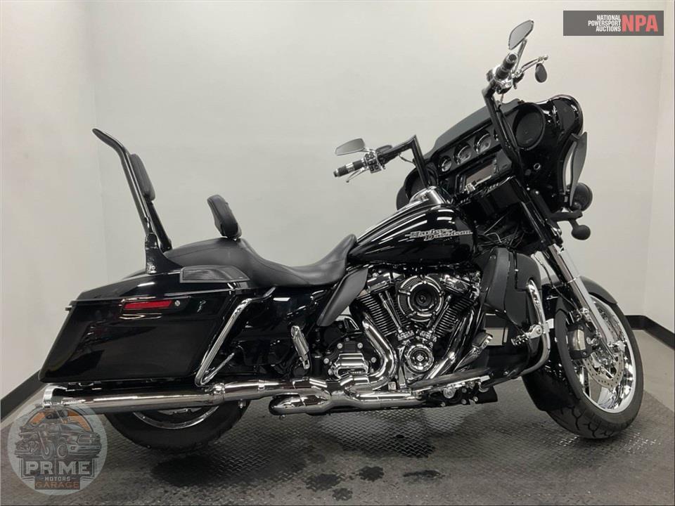 2017 Harley-Davidson FLHXS STREET GLIDE SPECIAL — фото 1
