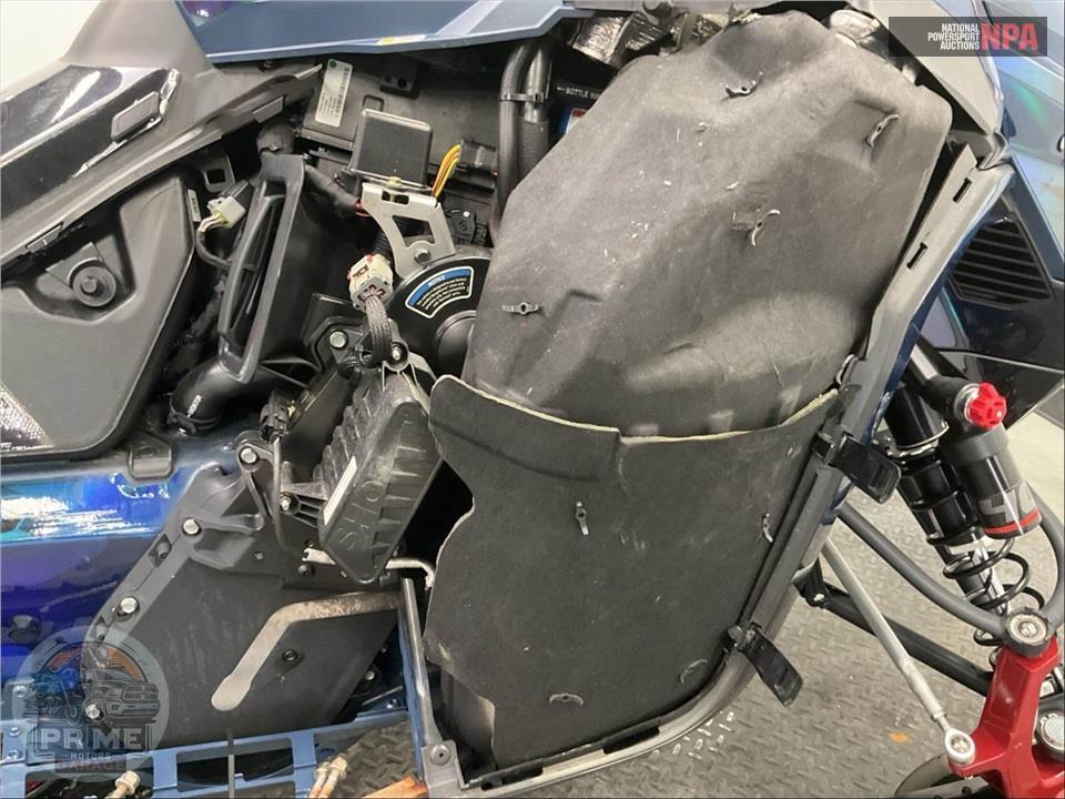 2025 Ski-Doo Summit X w/ Expert Pkg 154 850 E-TEC Turbo R PowderMax X-Light 3.0" SHOT — фото 6
