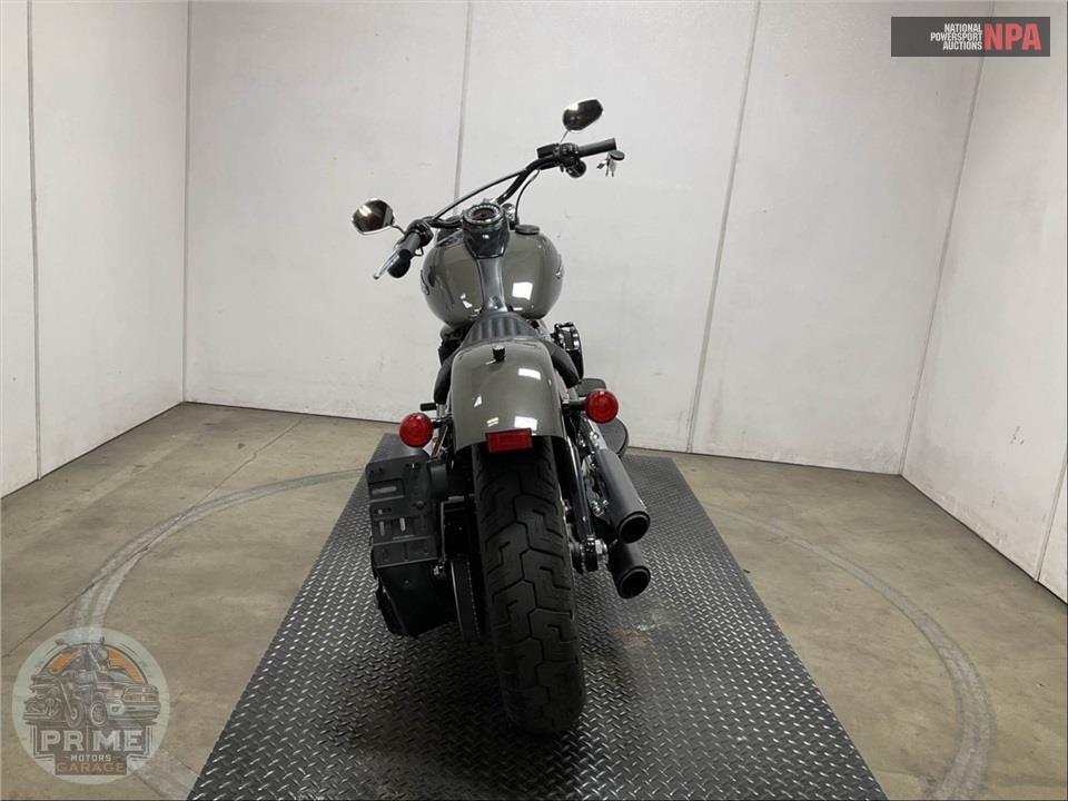 2019 Harley-Davidson FLSL SOFTAIL SLIM — фото 4