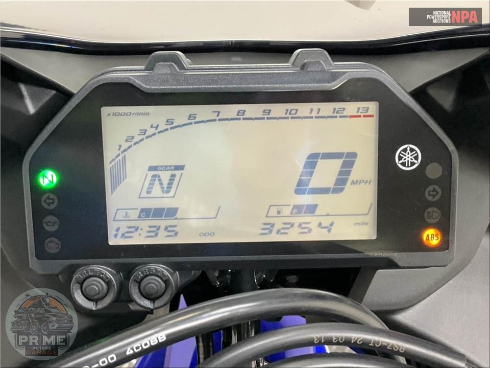 2024 Yamaha YZF-R3 — фото 5