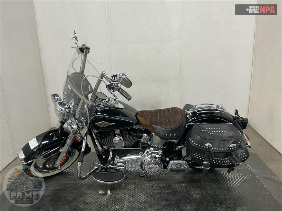 2012 Harley-Davidson FLSTC HRTG SFTL CLSC — фото 3