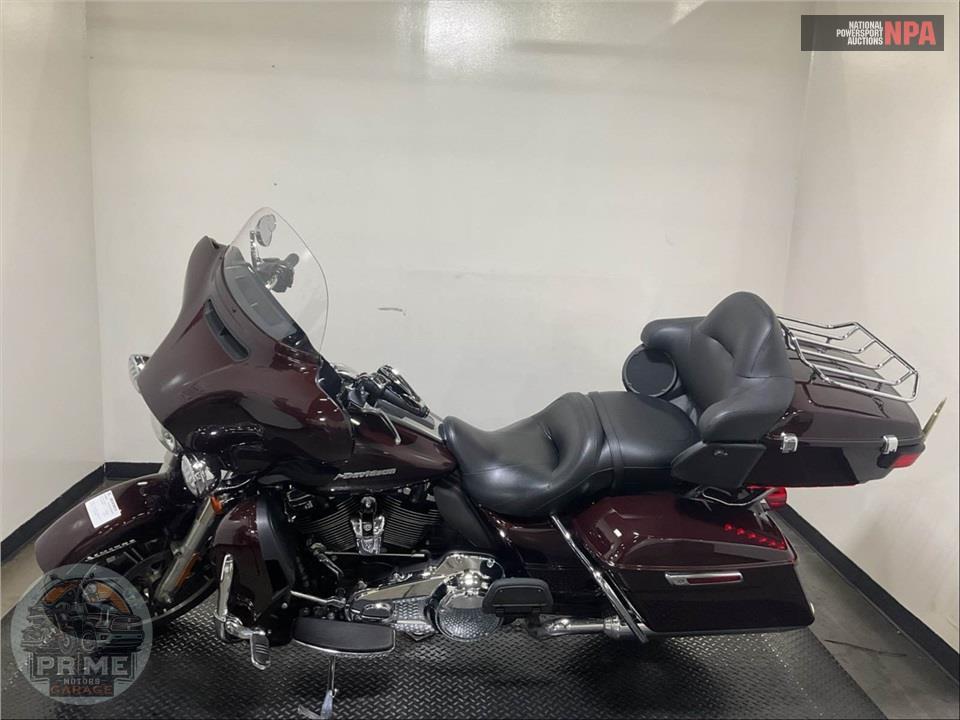 2021 Harley-Davidson FLHTK ULTRA LIMITED — фото 3