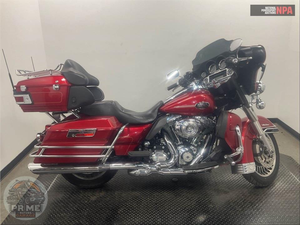 2013 Harley-Davidson FLHTCU UL CLSC EL GLIDE — фото 1