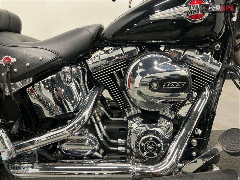 2016 Harley-Davidson FLSTC HERITAGE SOFTAIL CLASSIC — фото 6