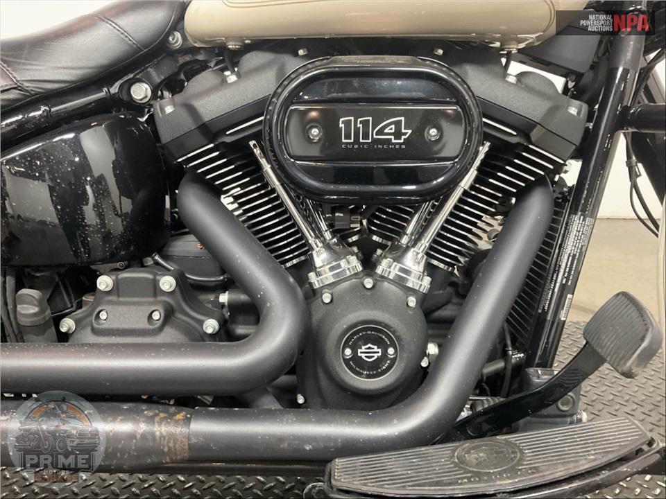 2022 Harley-Davidson FLHCS HERITAGE CLASSIC — фото 6