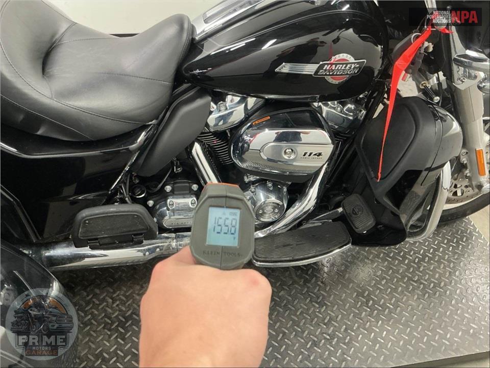 2024 Harley-Davidson FLHTCUTG TRI GLIDE ULTRA CLASSIC — фото 8