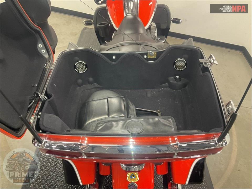 2012 Harley-Davidson FLHTCUSE7 SCREAMIN EAGLE — фото 23