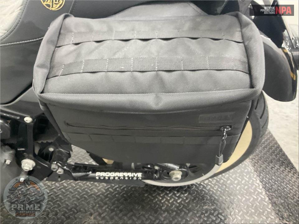 2019 Harley-Davidson FXBB STREET BOB — фото 17
