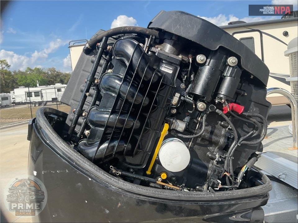 2023 Bennington Pontoons 22 SS(*) S SERIES L=23/E=1-150HP MERCURY OB — фото 6
