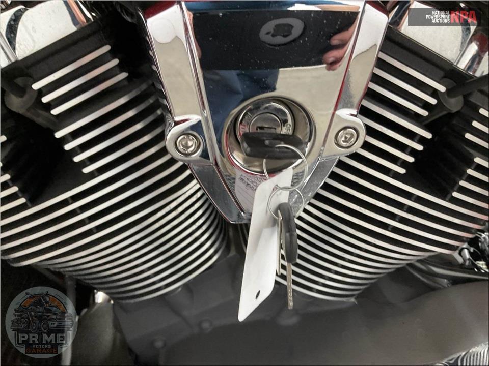 2016 Victory Motorcycles MAGNUM — фото 11