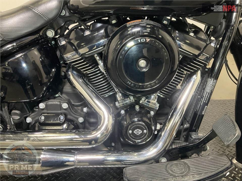 2019 Harley-Davidson FLHC HERITAGE CLASSIC — фото 6