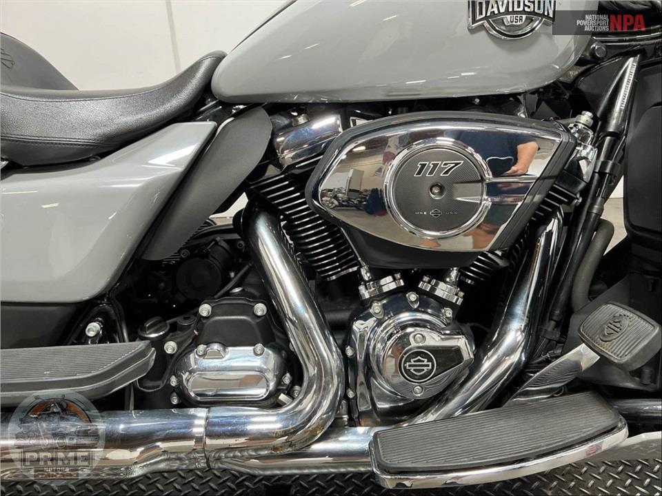 2025 Harley-Davidson FLHXU STEET GLIDE ULTRA — фото 6
