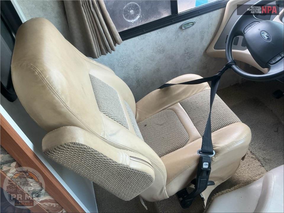2004 Coachmen M-340 MBS-FORD (**) LIBERTY OLD GLORY SERIES — фото 13