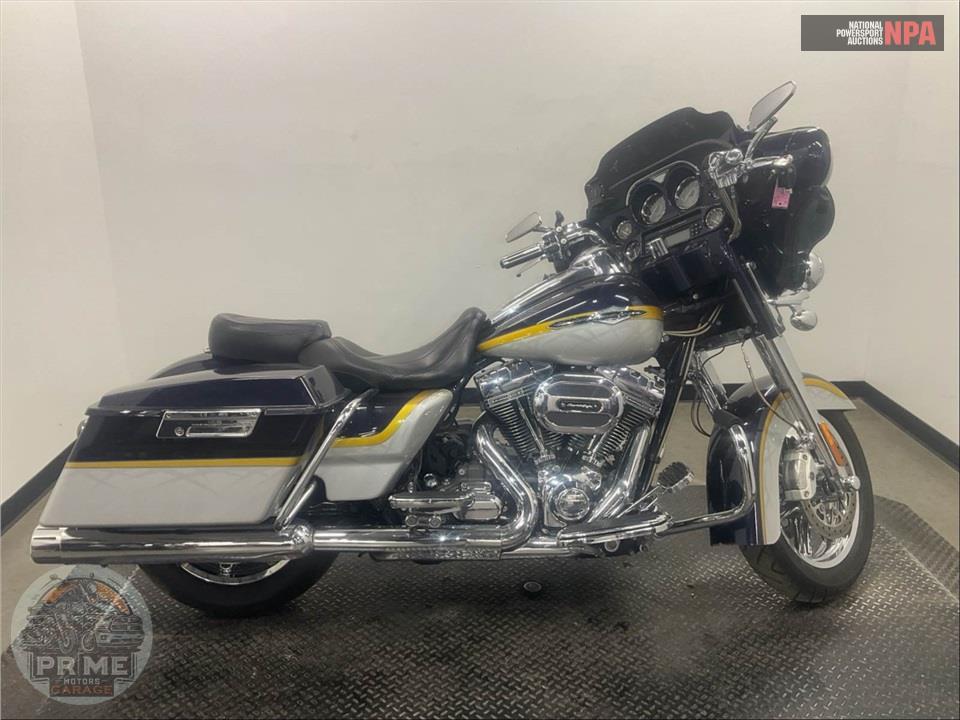 2012 Harley-Davidson FLHTCUSE7 SCREAMIN EAGLE — фото 1