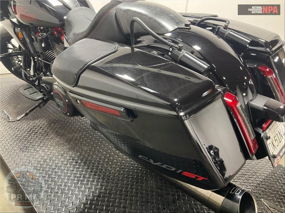 2024 Harley-Davidson FLTRXSTSE CVO ROAD GLIDE ST — фото 14