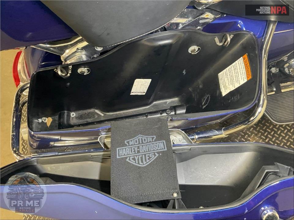 2015 Harley-Davidson FLHTK ELECTRA GLIDE ULTRA LIMITED — фото 26