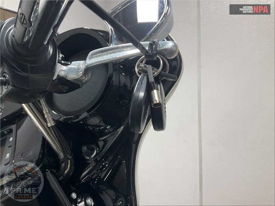 2015 Harley-Davidson FLHXS STREET GLIDE SPECIAL — фото 10